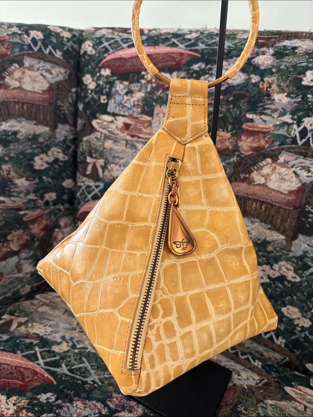 Sharif vintage Yellow Croc-Embossed pyramid Ring Handle Bag